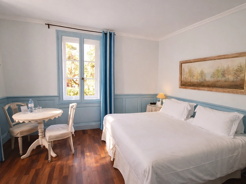 Hôtel ;thary, Hôtel de Biarritz, Hôtel de Saint-Jean-de-Luz