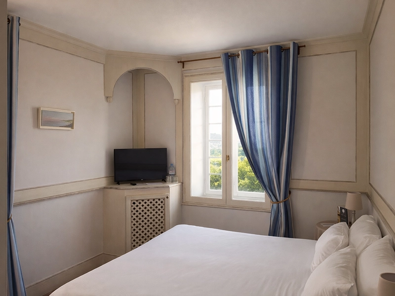 H&ocirc;tel;thary, H&ocirc;tel de  Biarritz, H&ocirc;tel de  Saint-Jean-de-Luz